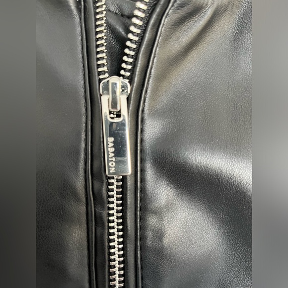 Aritzia Babaton Synergy Bomber XS - Picture 4 of 7